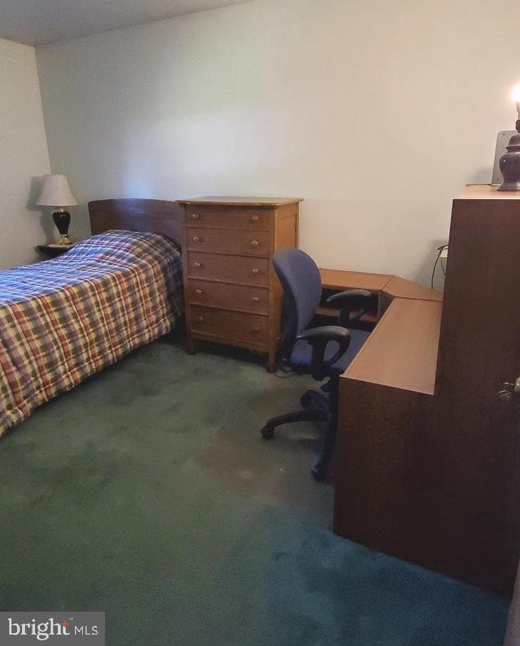 2111 Pineview Circle photo 7