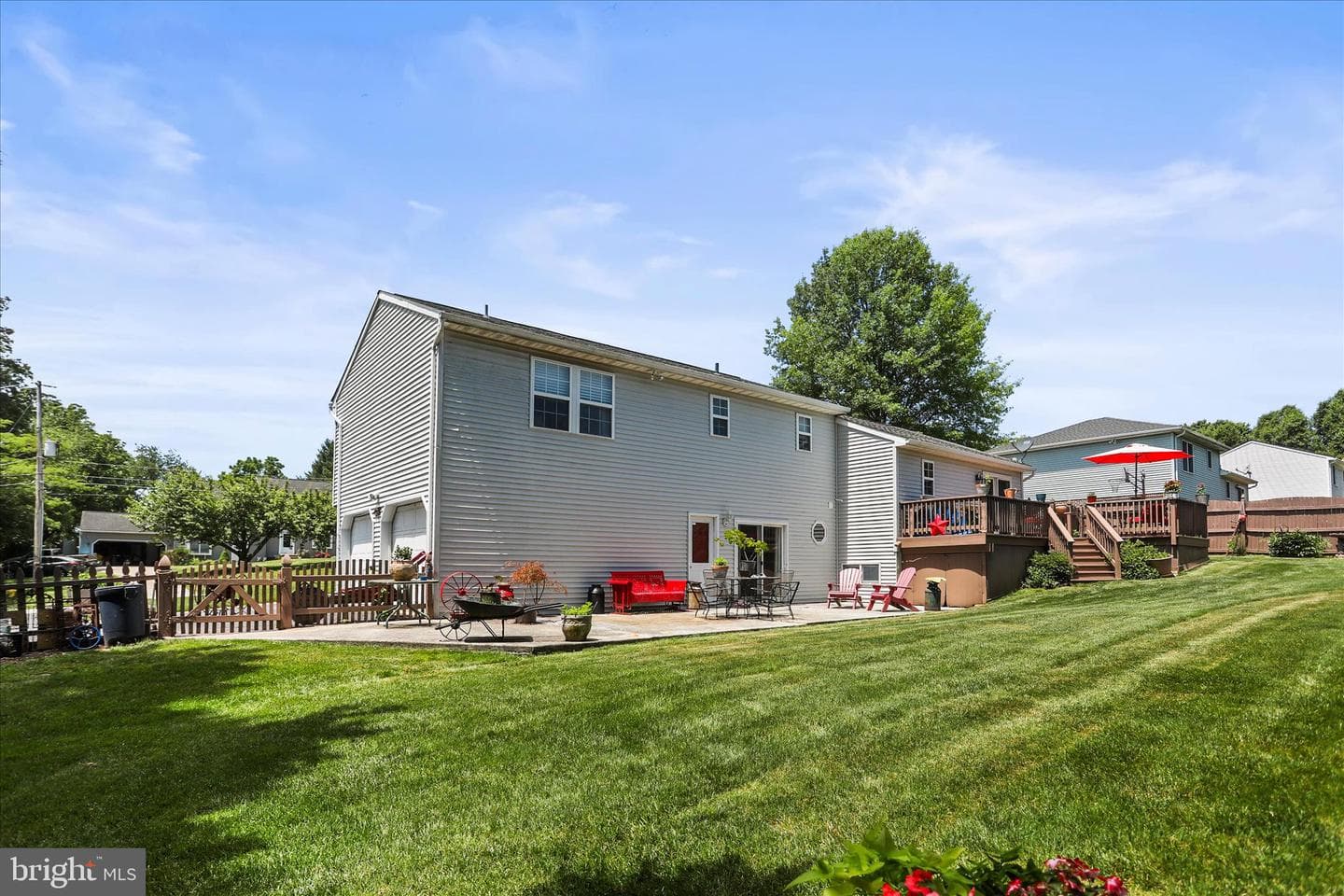 17 Ecker Avenue photo 51