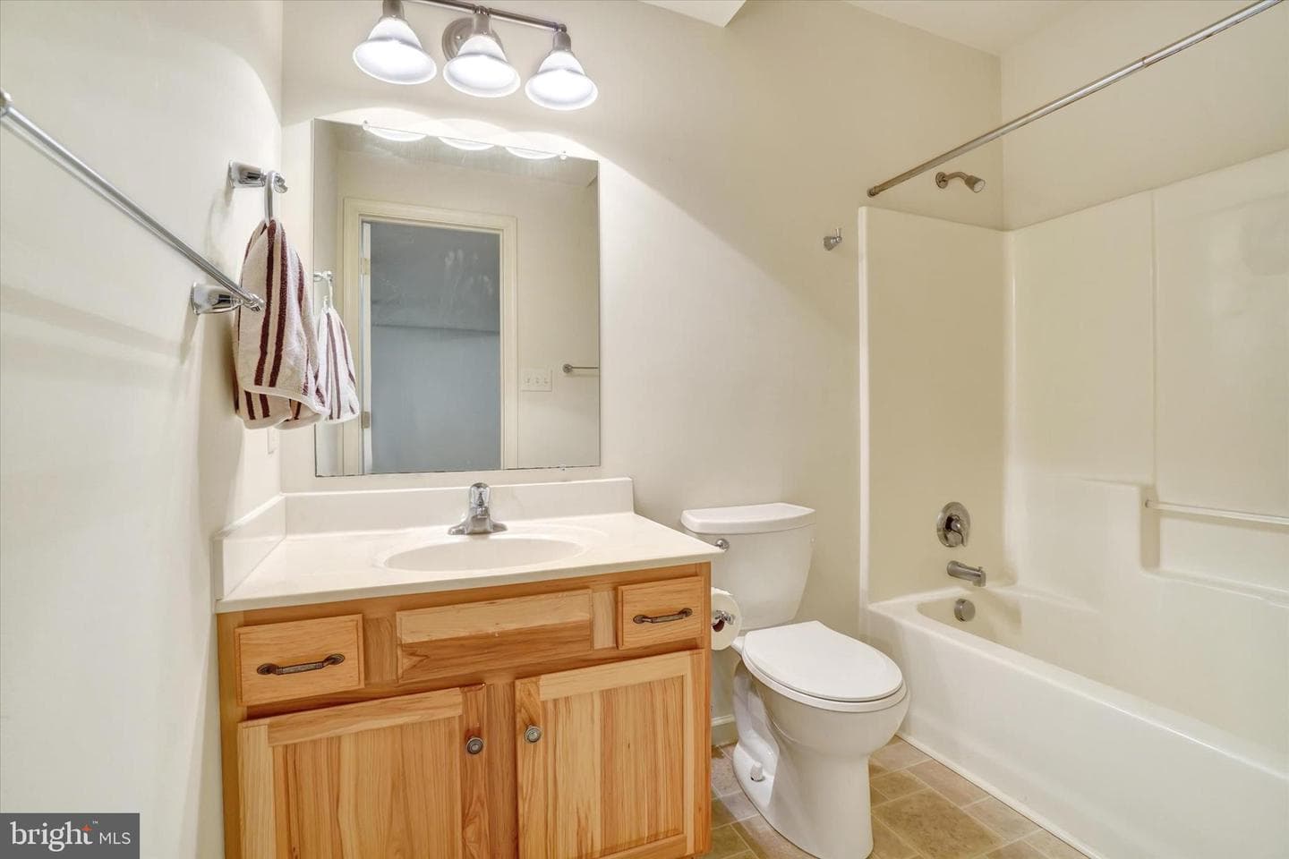 558 Monarch Drive photo 26