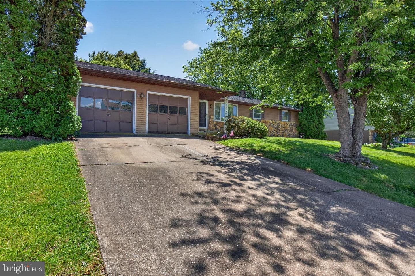1440 Equestrian Drive photo 24