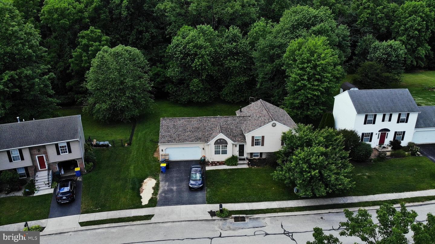 485 Crossing Way photo 31