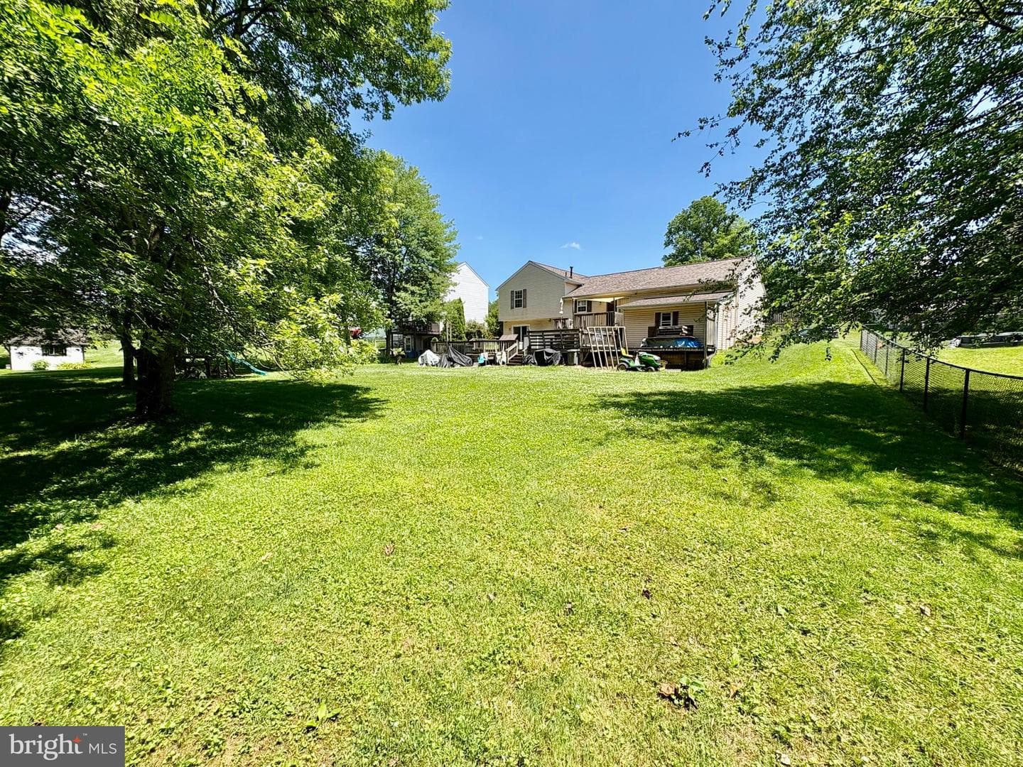 485 Crossing Way photo 4