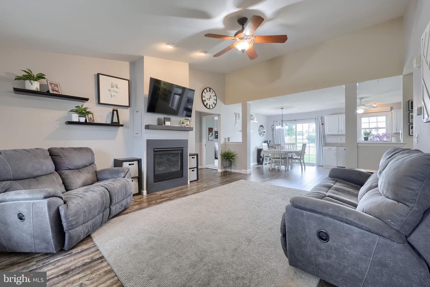 75 Joan Drive photo 5