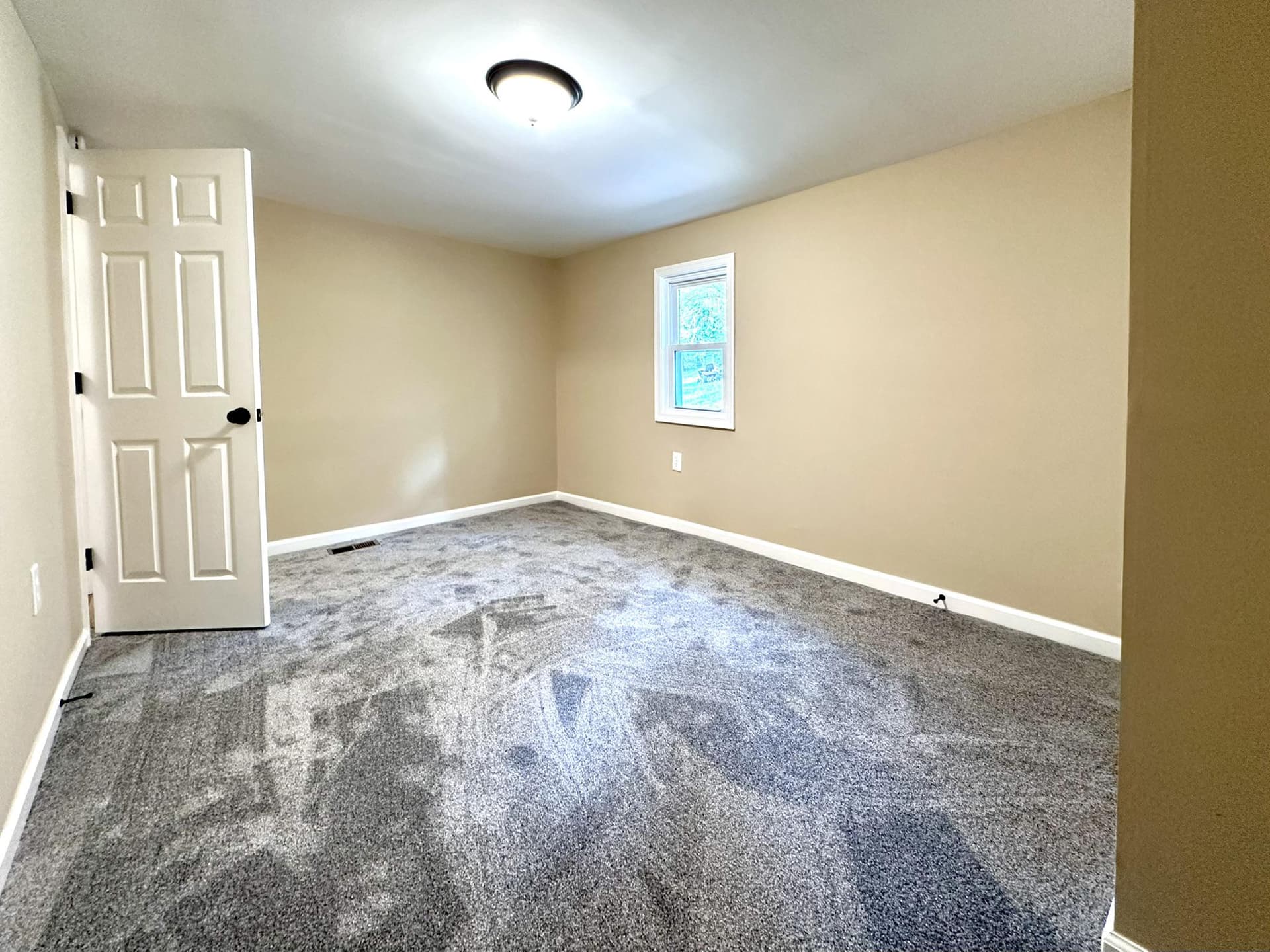 645 Park Street photo 13