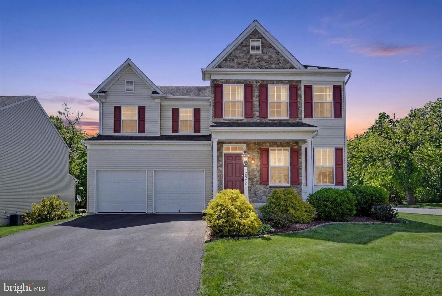 2570 Carriage Lane