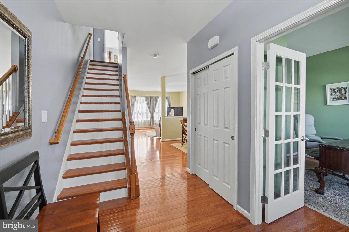 2570 Carriage Lane photo 3
