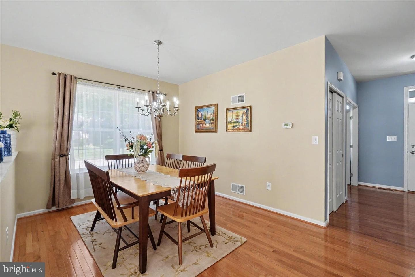 2570 Carriage Lane photo 6