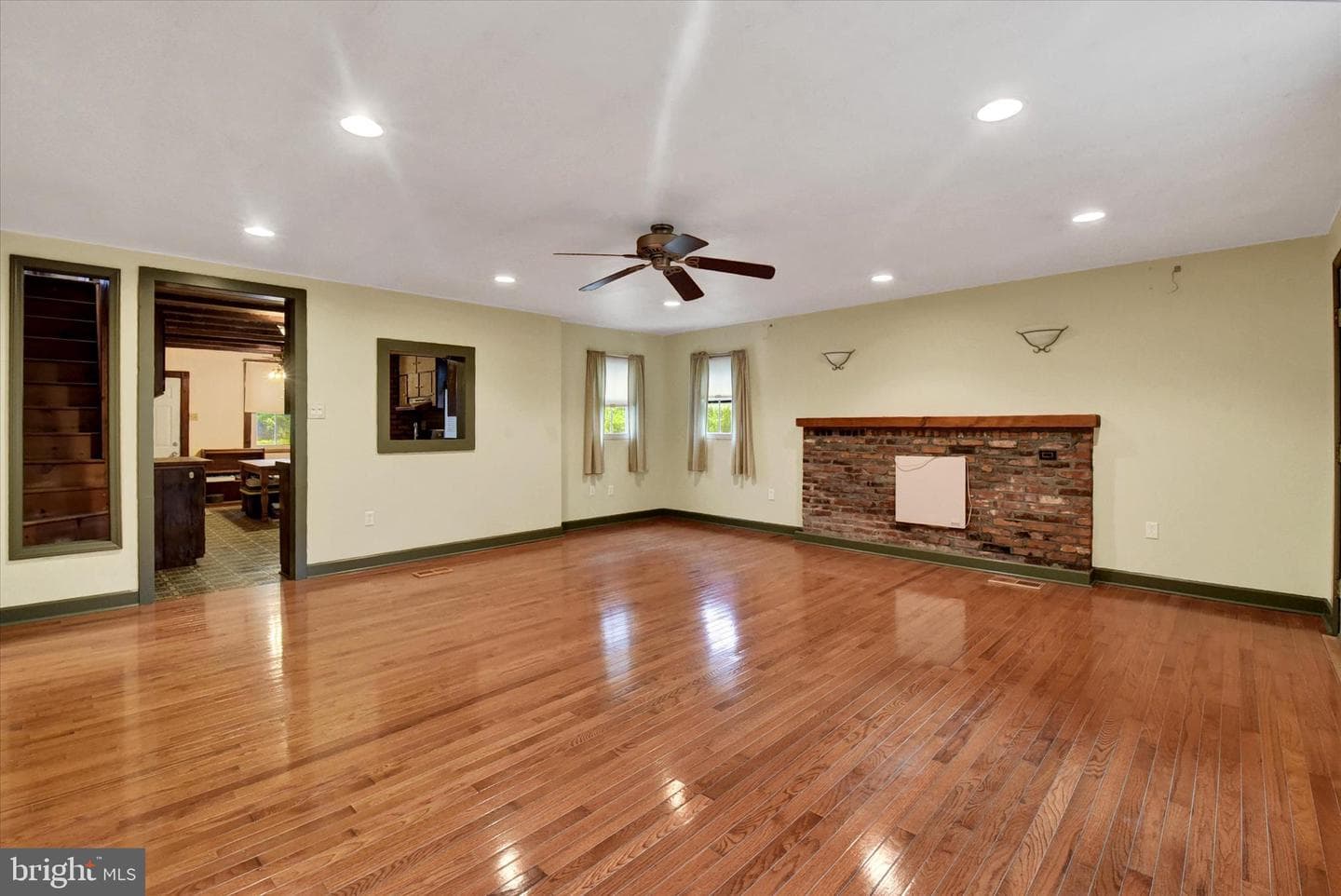 2560 N Sherman Street photo 7