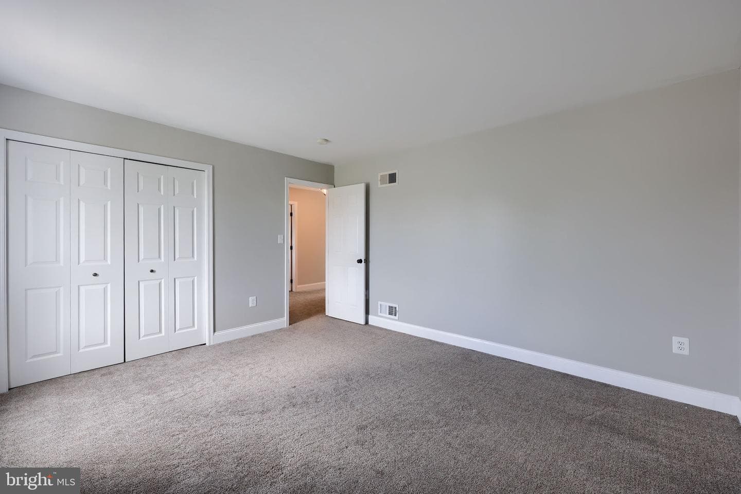 745 Thomas Armor Drive photo 24