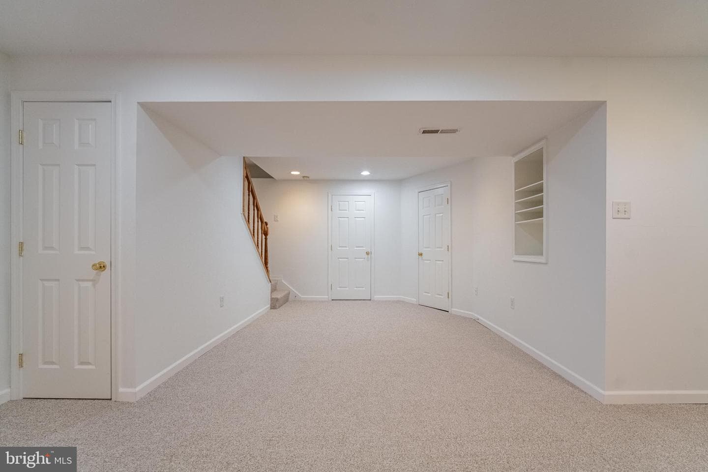98 E Beaver Street photo 19