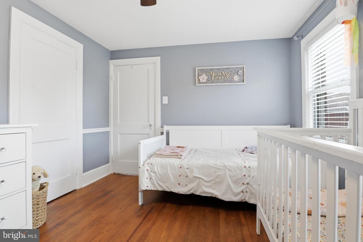 309 W Walnut Street photo 17