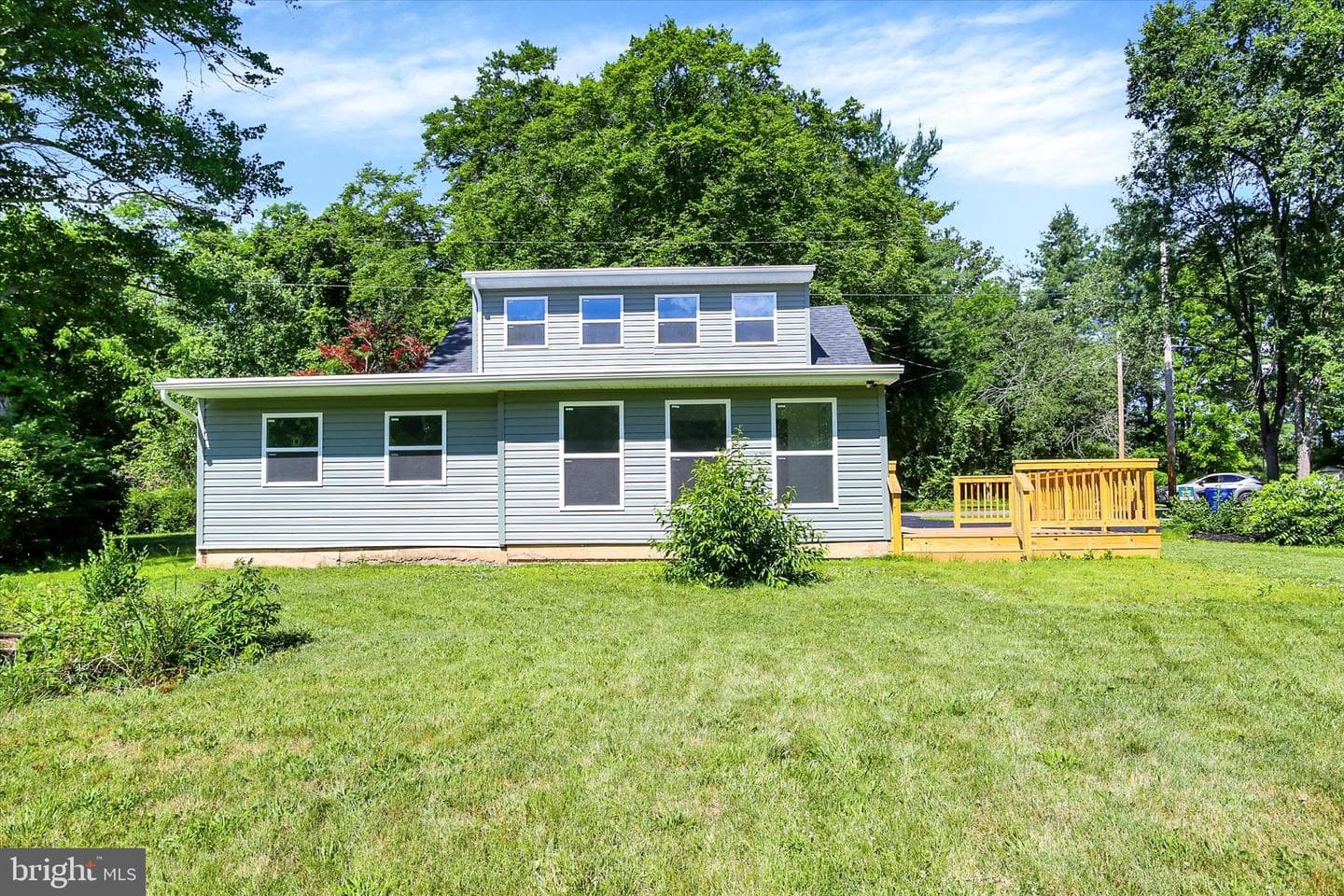876 Cardinal Lane photo 29