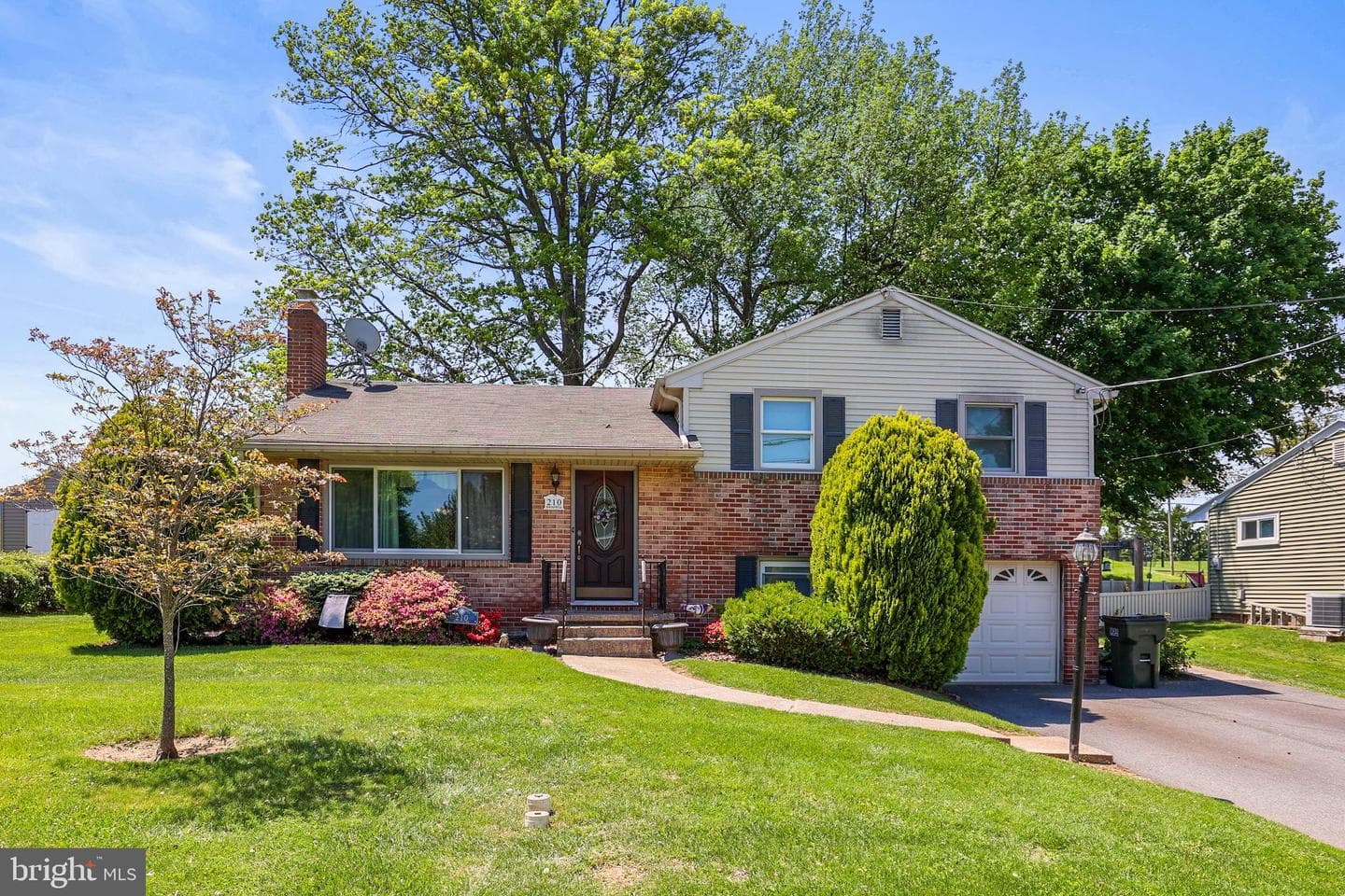 210 Melvale Road photo 1