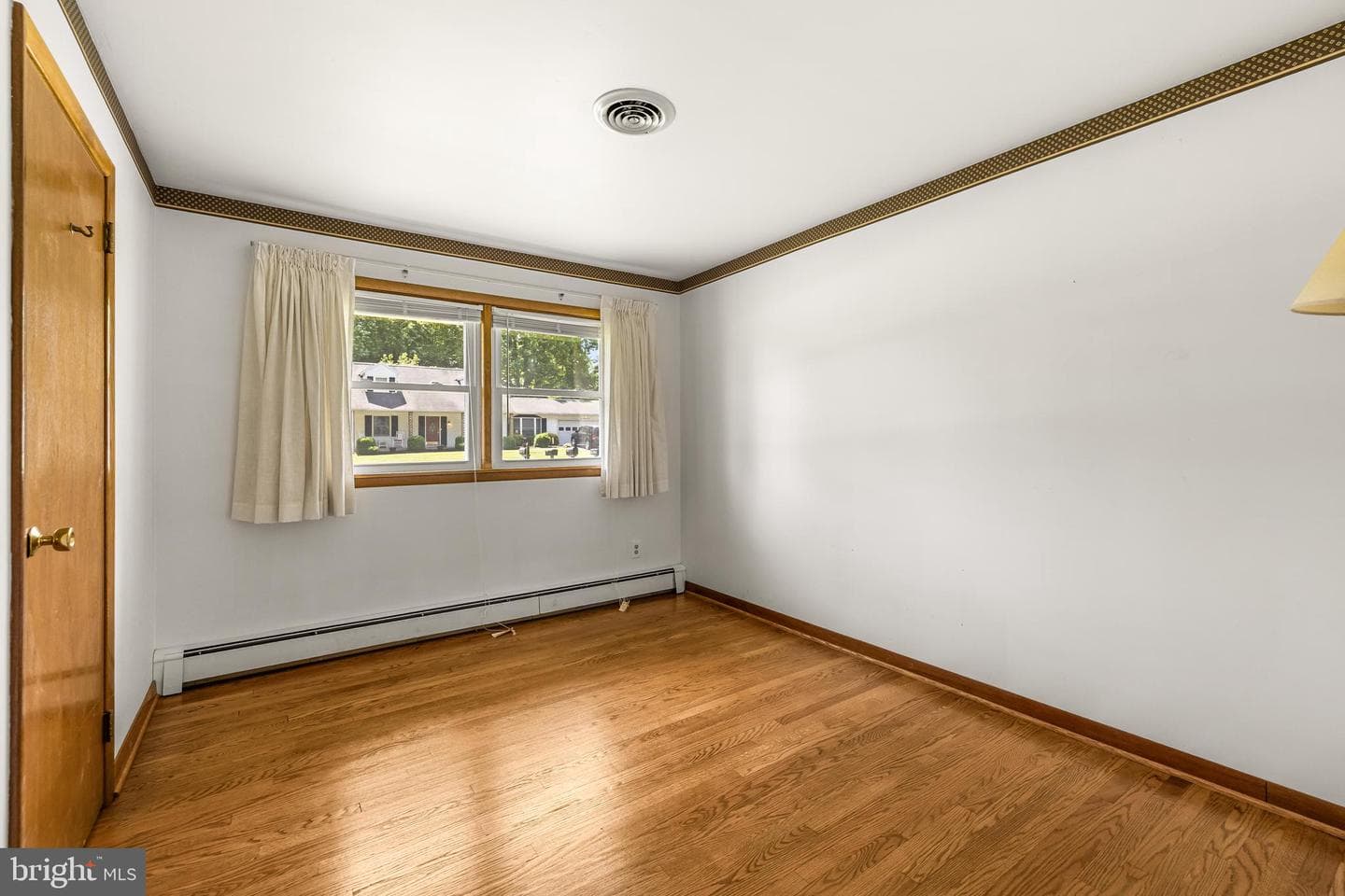100 Freedom Avenue photo 12