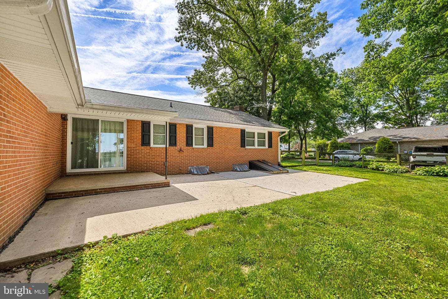 100 Freedom Avenue photo 34