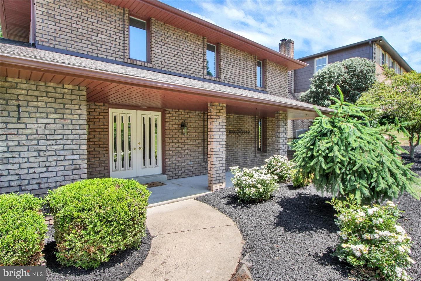 3240 Round Hill Road photo 4