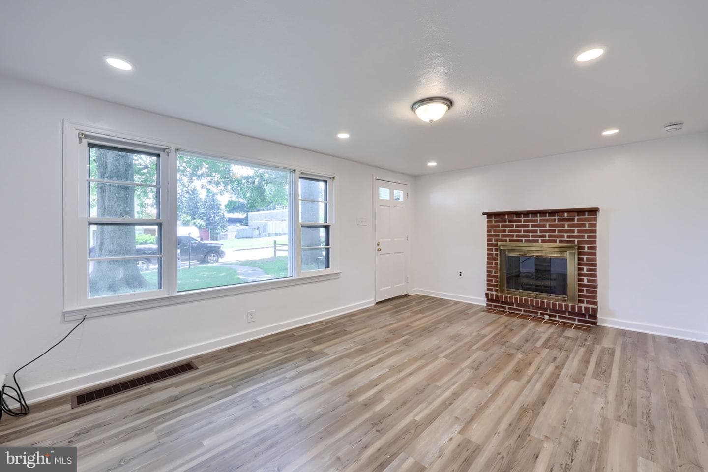 115 Cooper Street photo 8