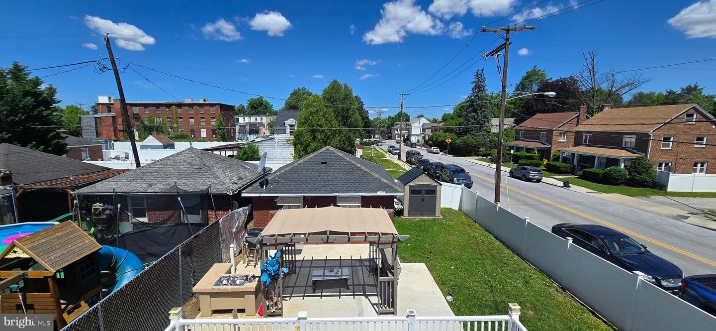 257 E Jackson Street photo 46