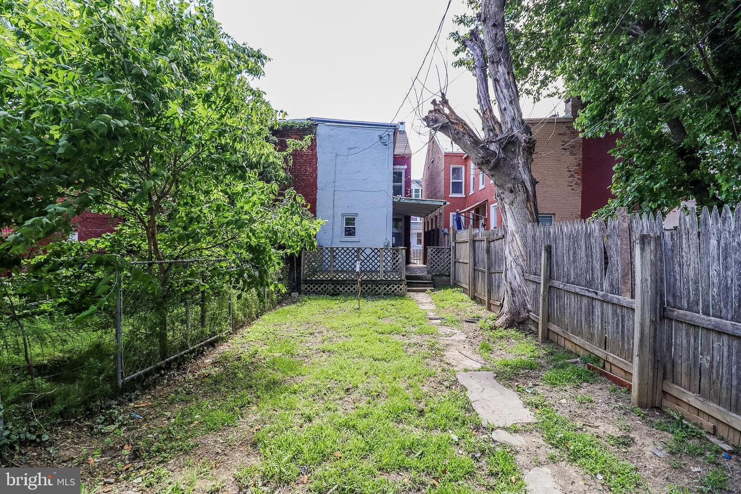 121 S West Street photo 26