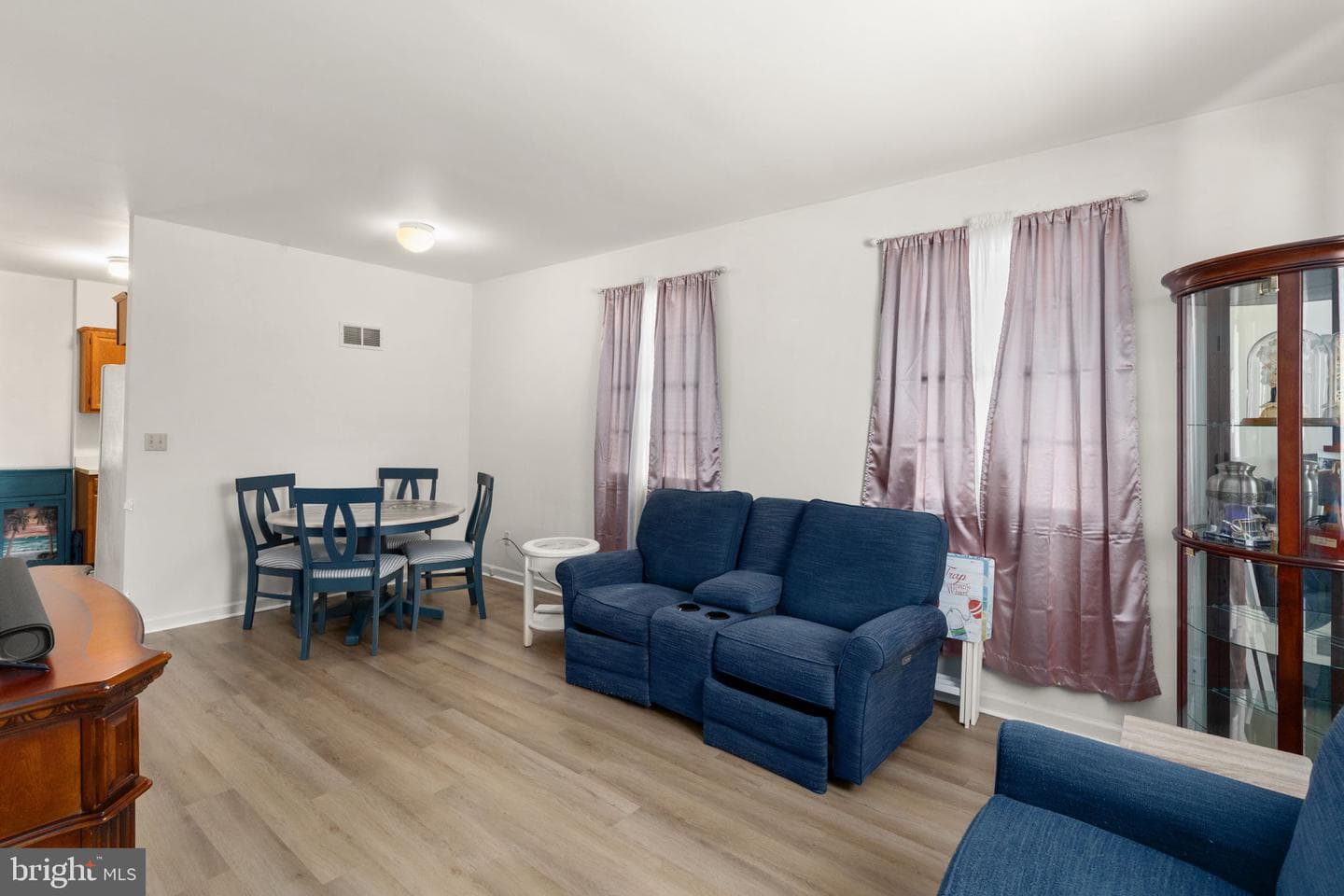 439 Grant Drive photo 5