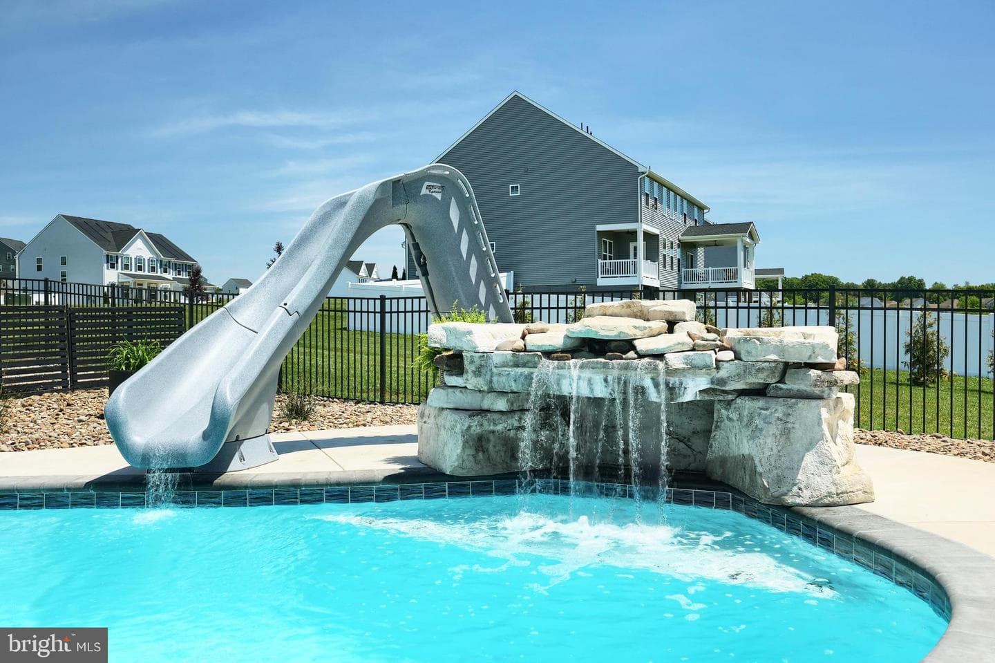 14 Winifred Drive photo 8