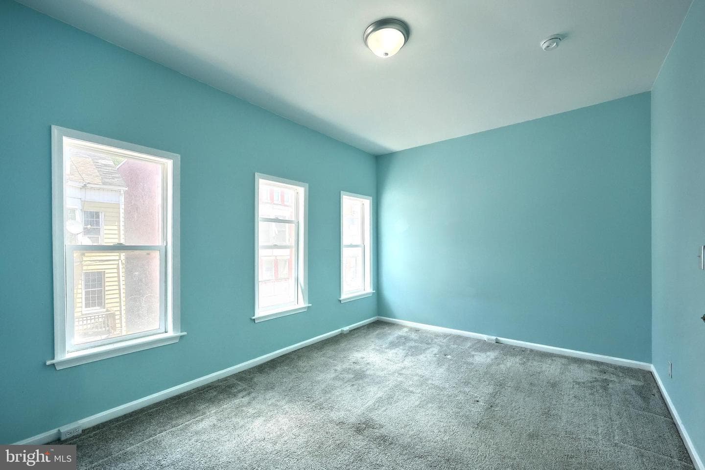 522 S Duke Street photo 14