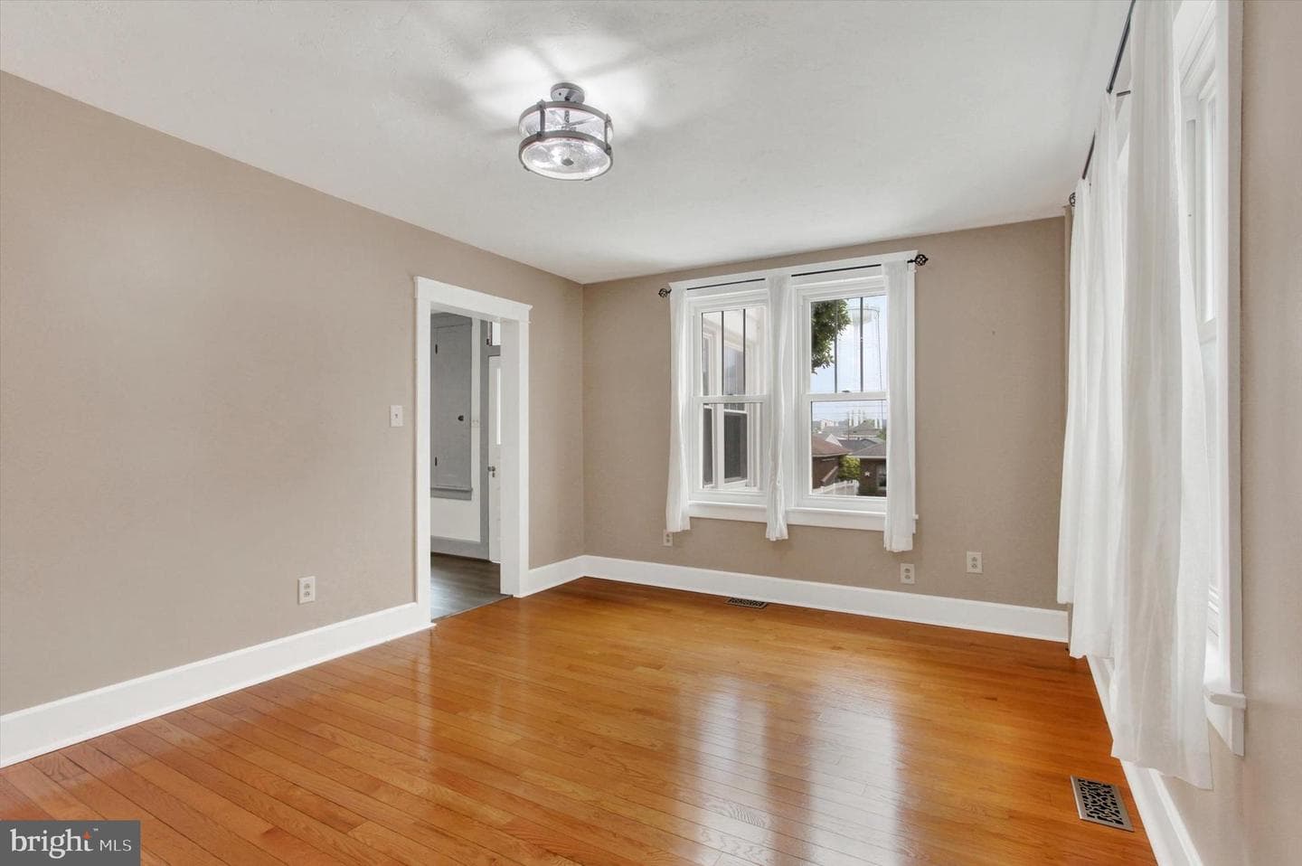 244 Baer Avenue photo 10