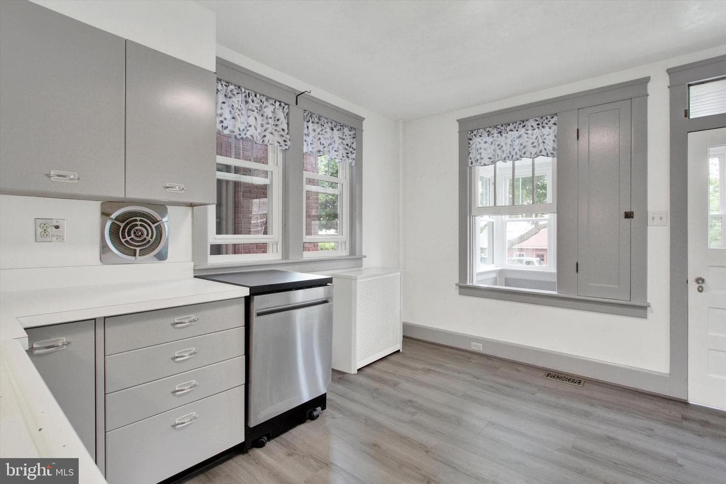 244 Baer Avenue photo 16