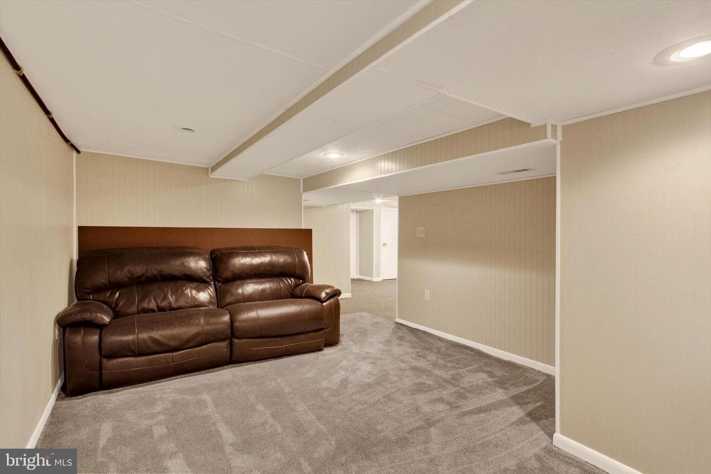 244 Baer Avenue photo 27