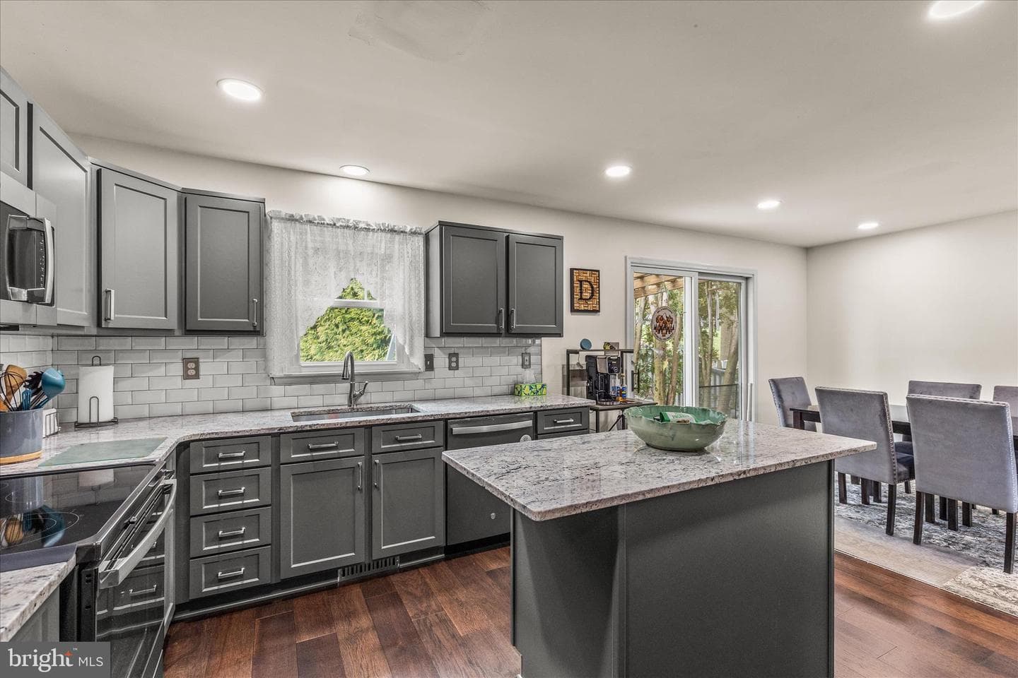 12260 High Point Road photo 16