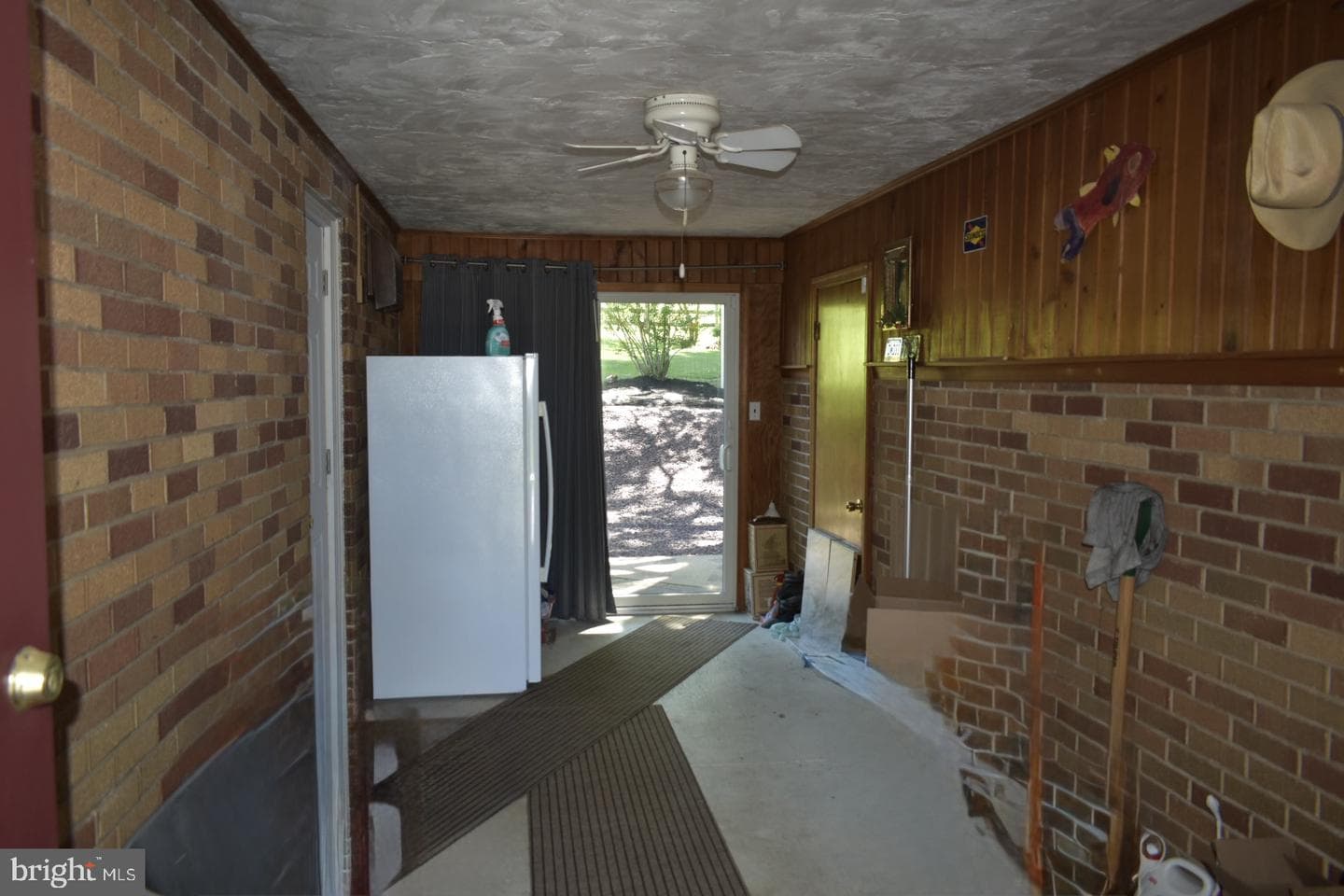 236 W Ore Street photo 13
