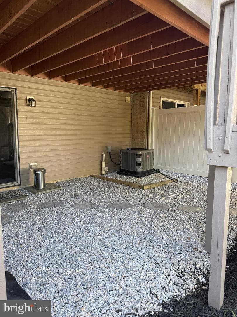 722 Blossom Drive photo 4
