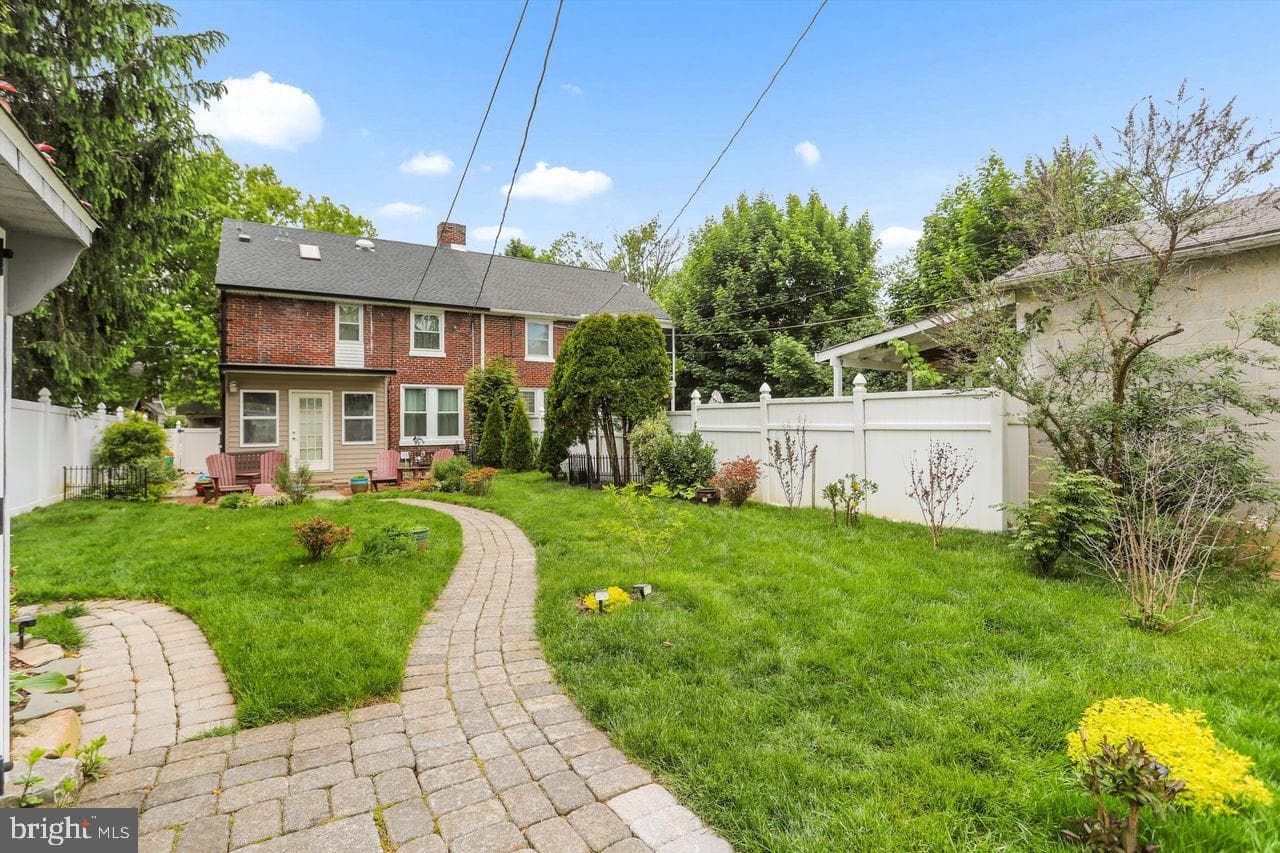 833 Arlington Road photo 22