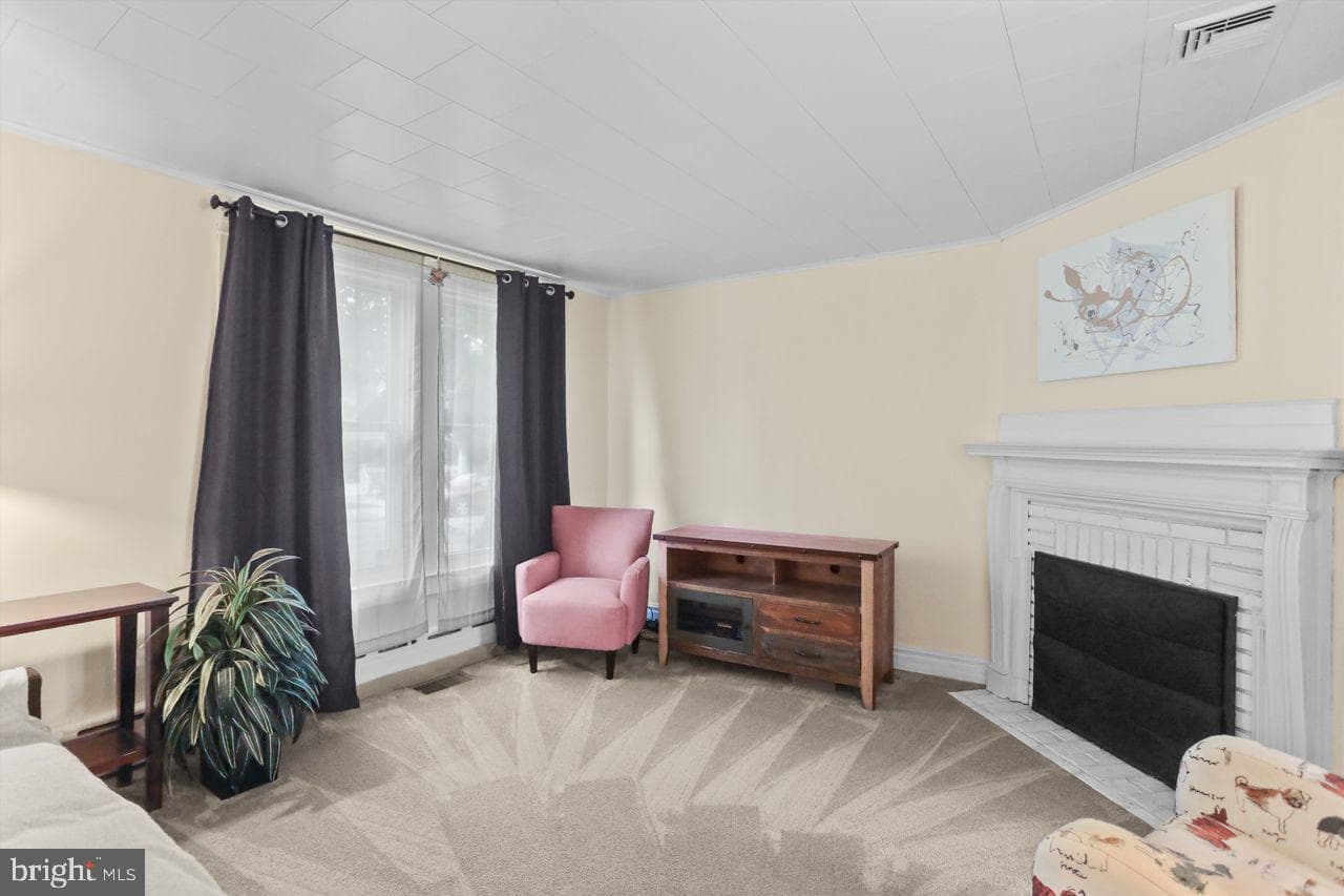 833 Arlington Road photo 5