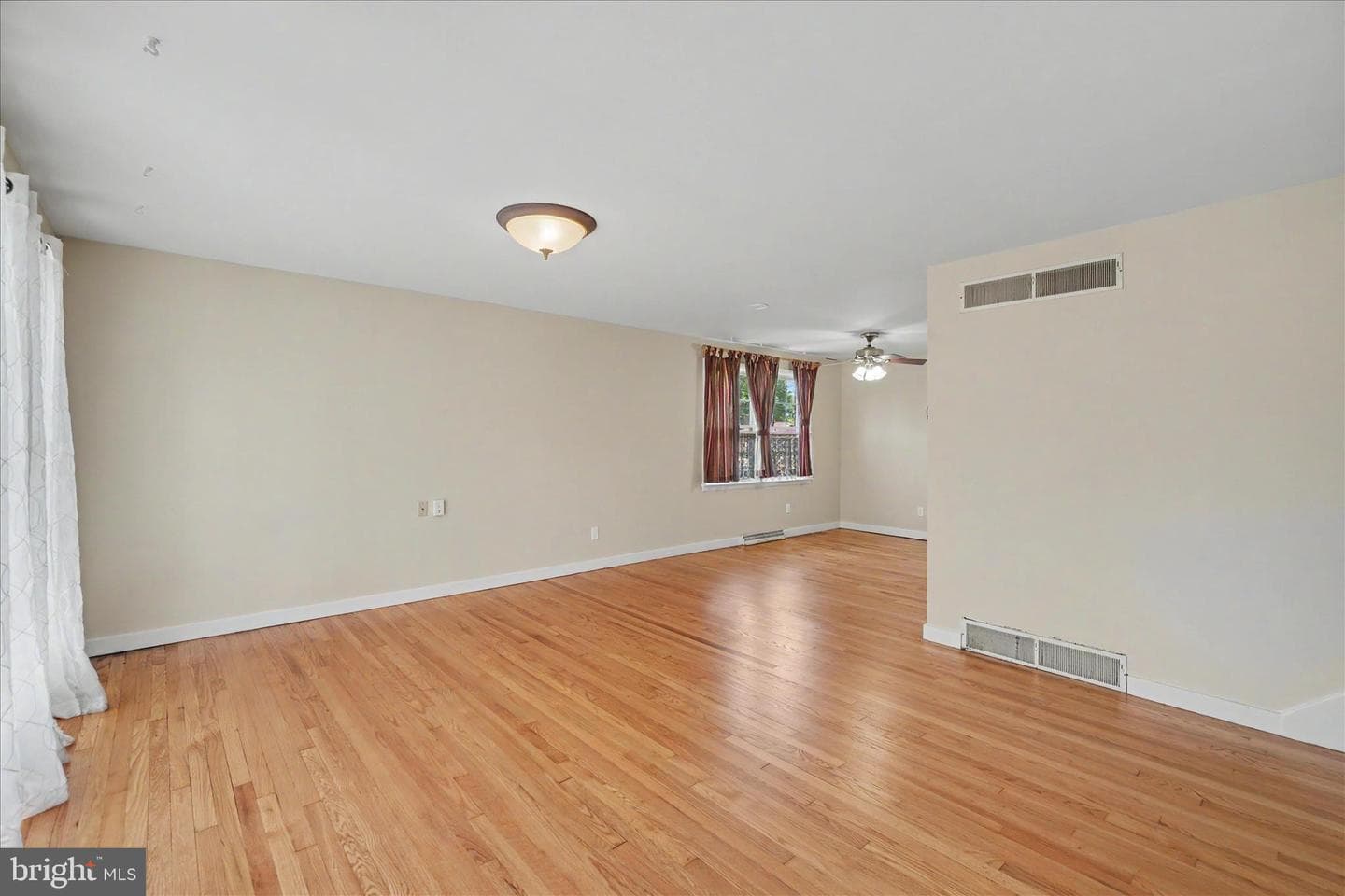 2447 Princeton Road photo 3