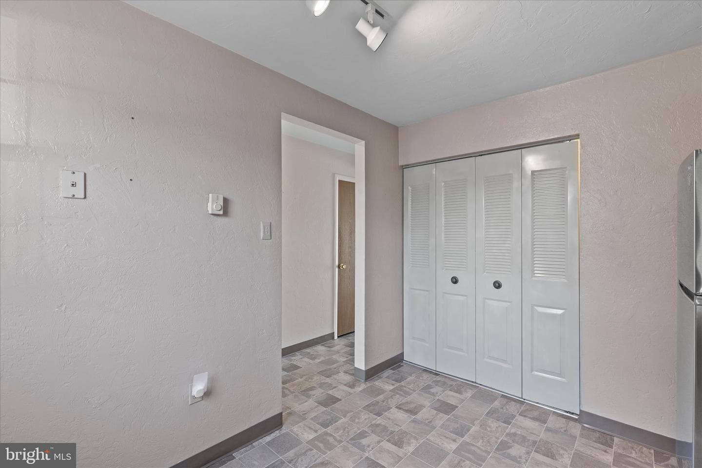 1747 Baron Drive photo 6