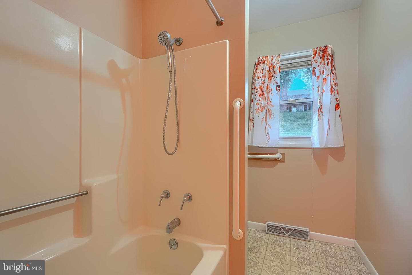 113 Westview Drive photo 22