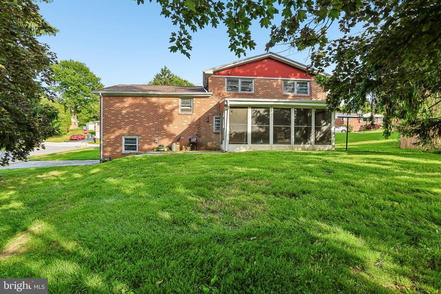2595 Eastwood Drive photo 29