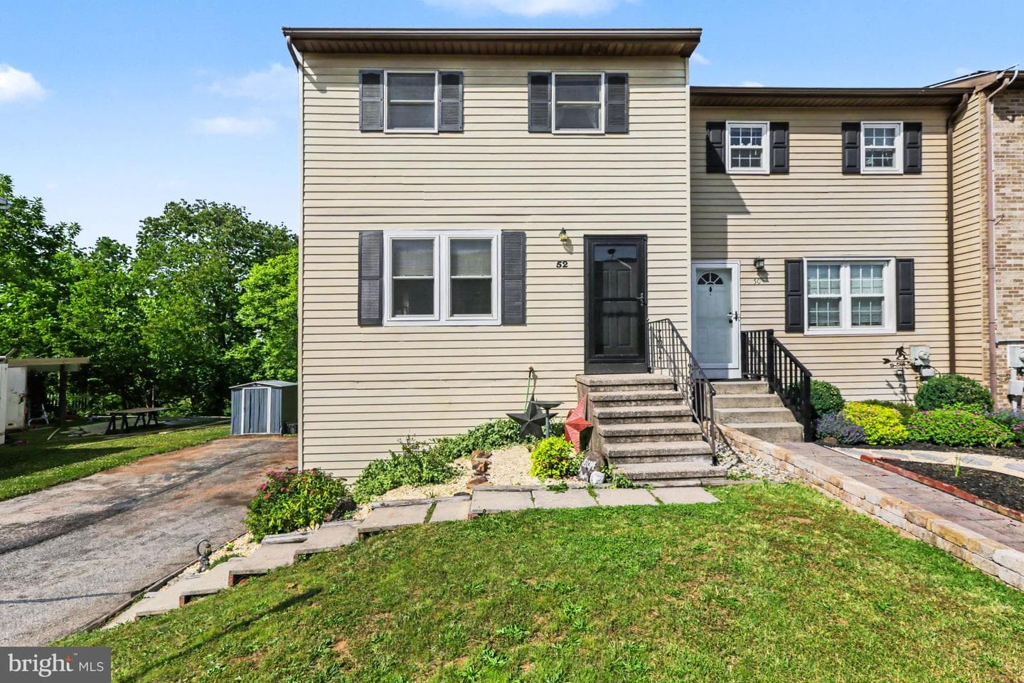 52 N Conley Lane photo 1