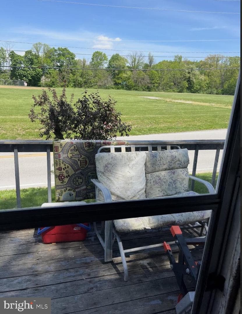 1600 Baer Avenue photo 3
