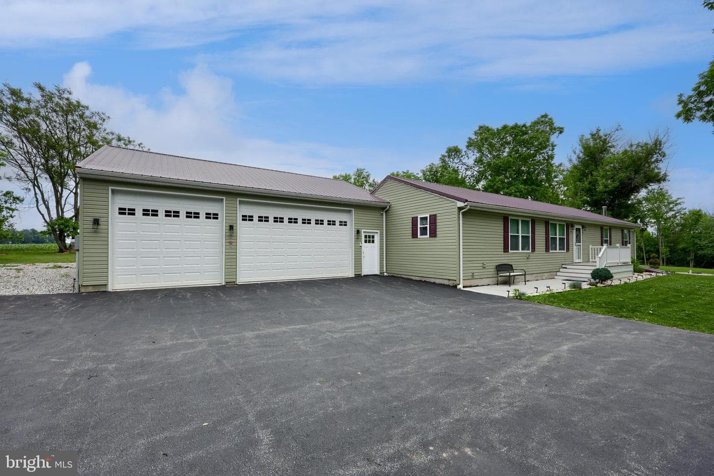 1025 White Oak Road photo 11