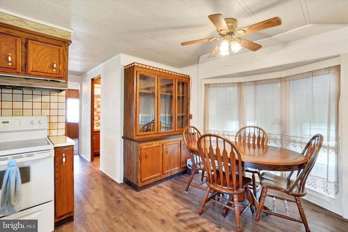 225 Country Ridge Drive photo 11