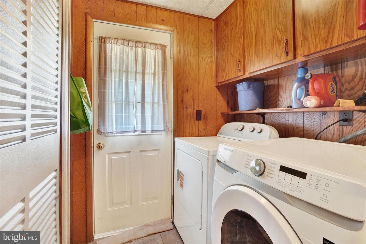 225 Country Ridge Drive photo 13