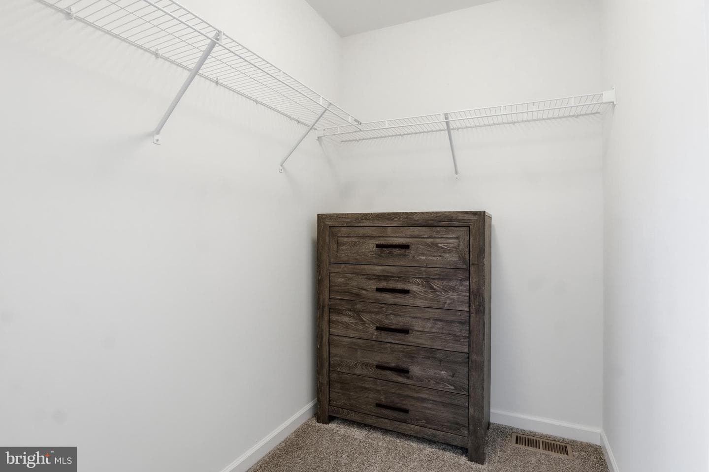 525 Dietz Road photo 40