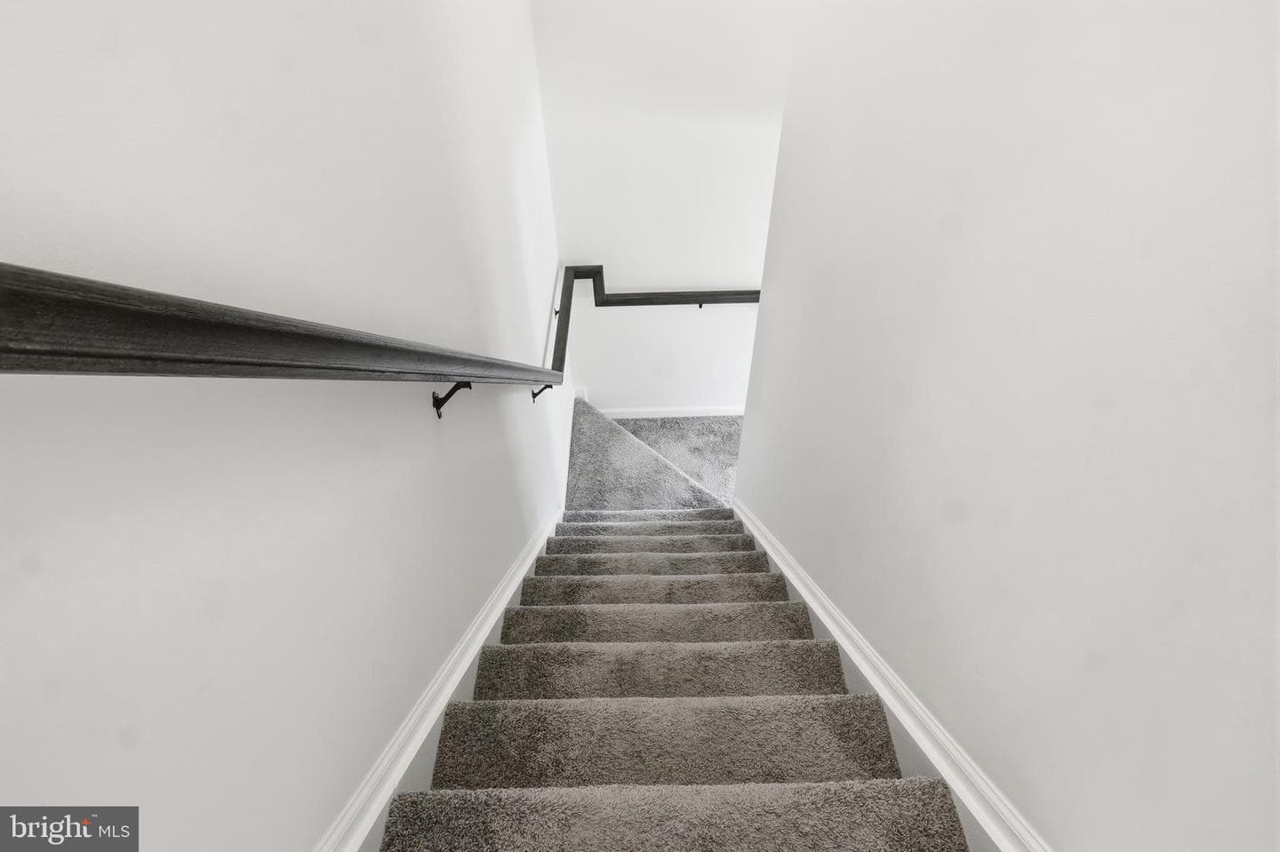 525 Dietz Road photo 41