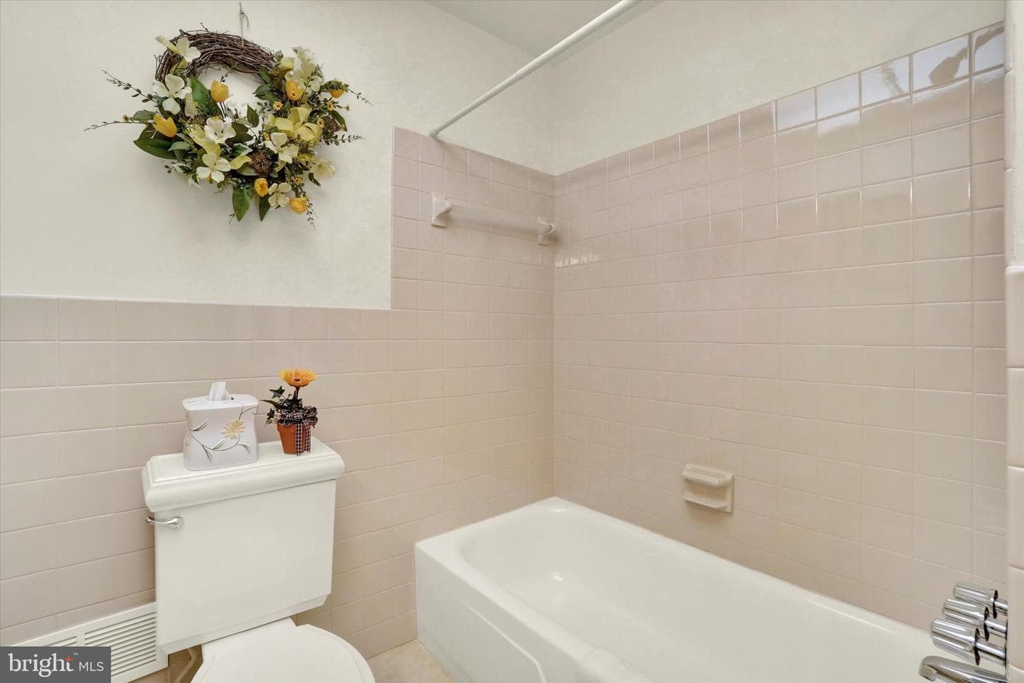 2770 Carnegie Road photo 14