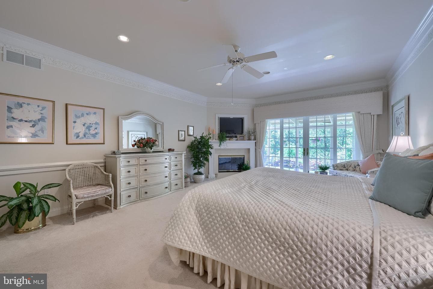 1190 Overbrook Circle photo 35