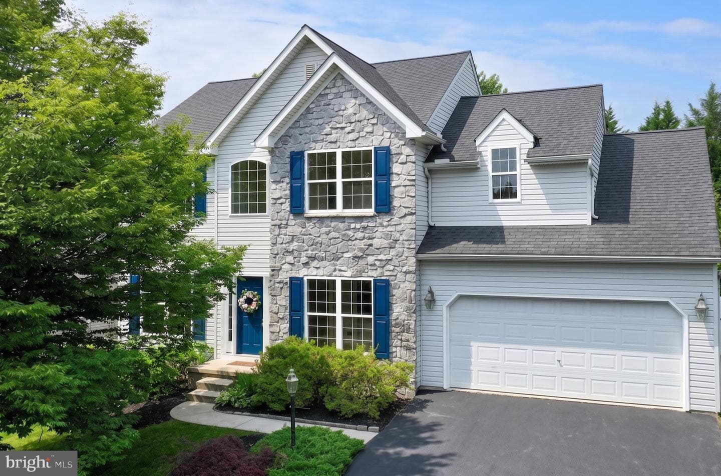 21 Eagleton Drive photo 1