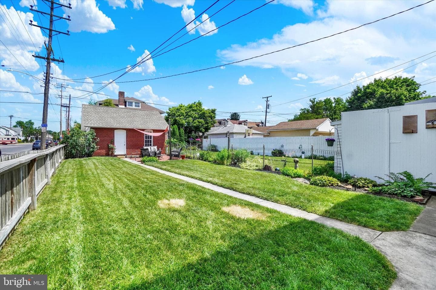1651 W Philadelphia Street photo 24