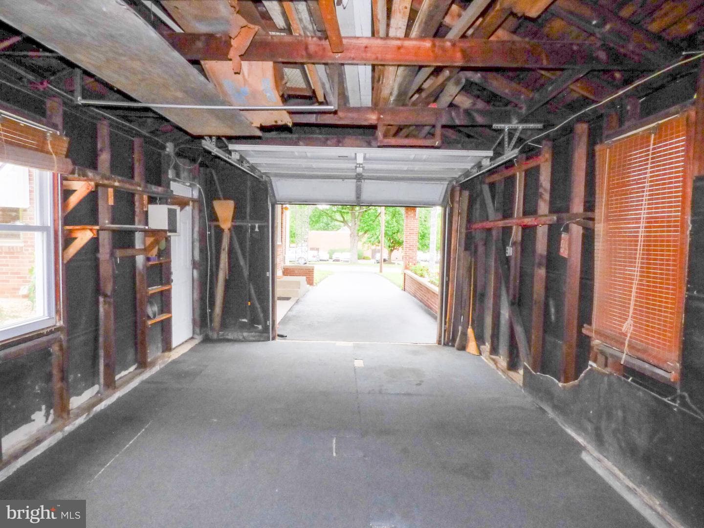 2308 Pleasant View Drive photo 9
